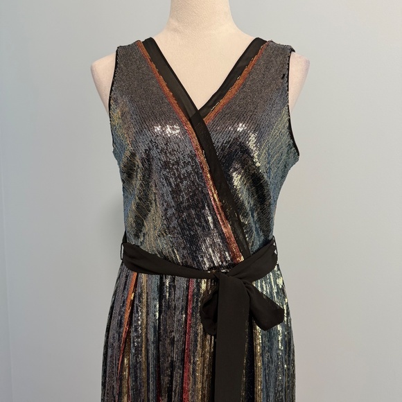 Julia Jordan Gorgeous Sequined-Stripe Midi Dress Size 6 - Picture 2 of 15